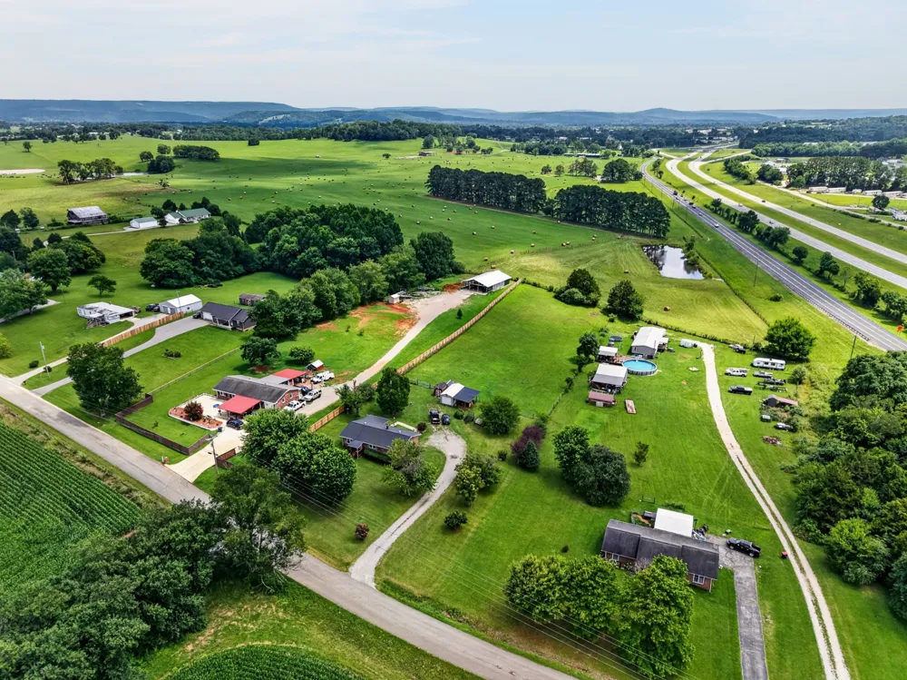 234 Jim Hennessee Rd Sparta, TN 38583