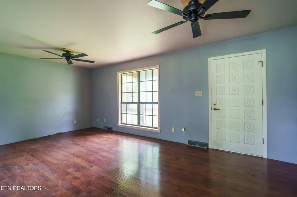 405 Dogleg Drive Livingston, TN 38570
