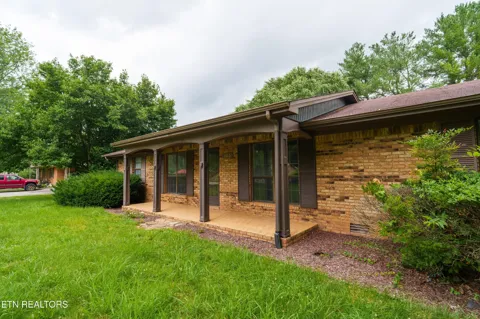 405 Dogleg Drive