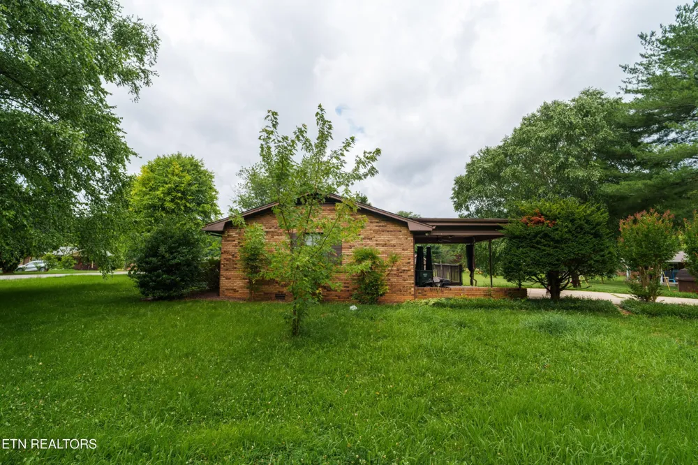 405 Dogleg Drive Livingston, TN 38570