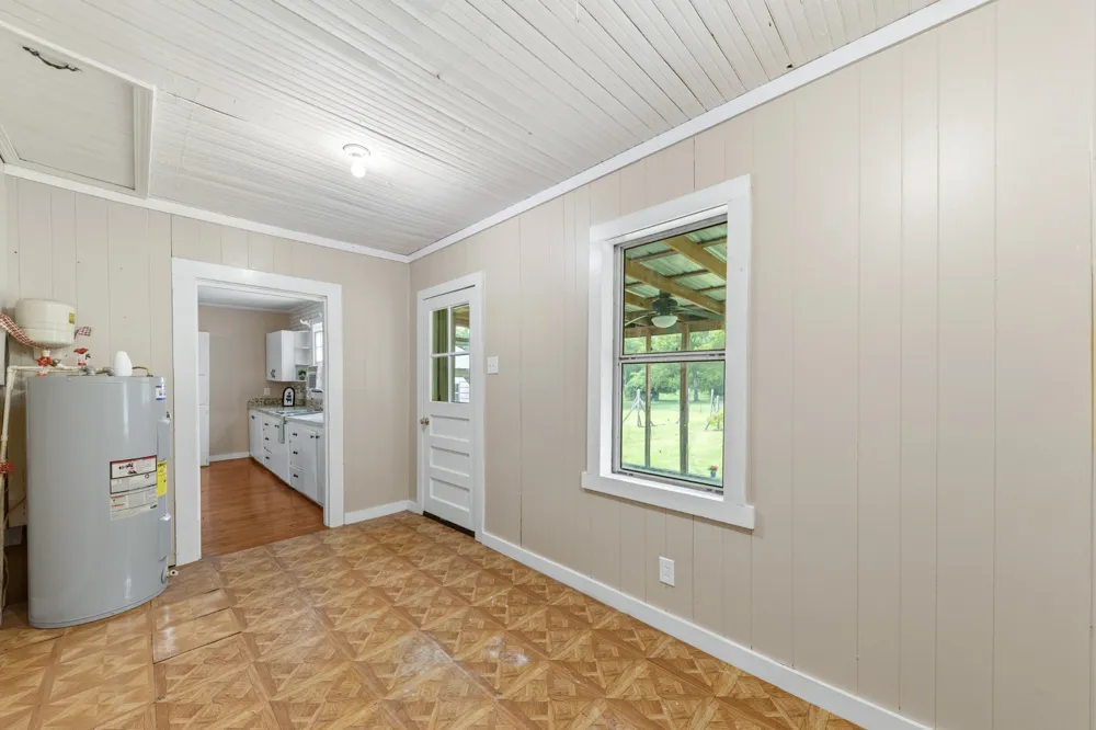 330 Holly Grove Rd Lewisburg, TN 37091