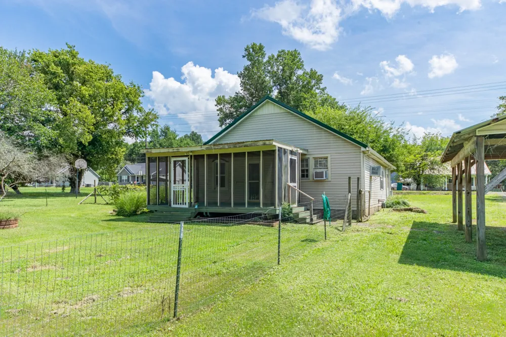 330 Holly Grove Rd Lewisburg, TN 37091