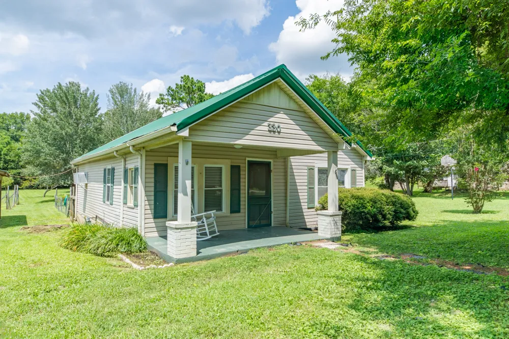 330 Holly Grove Rd Lewisburg, TN 37091