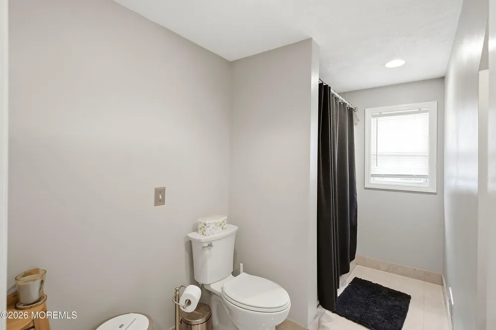 7 Cidermill Court Howell, NJ 07731