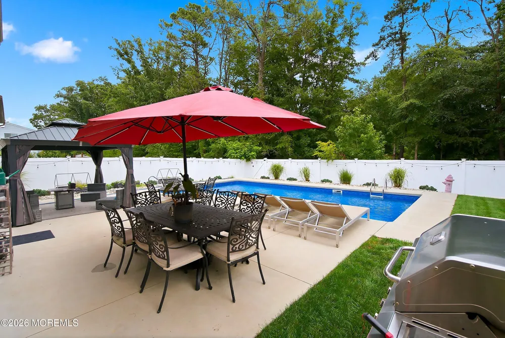 7 Cidermill Court Howell, NJ 07731