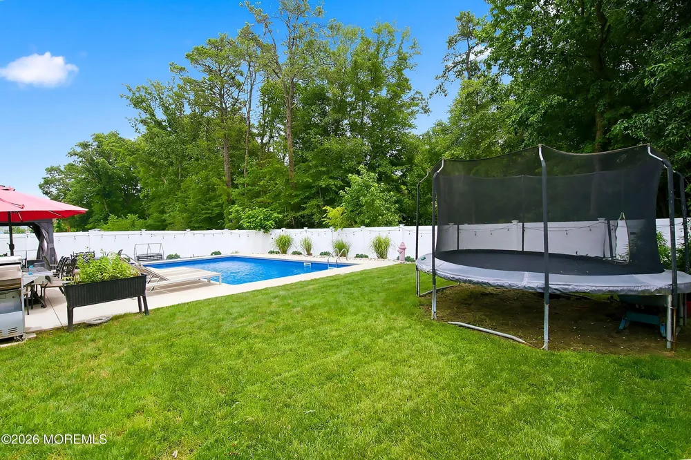 7 Cidermill Court Howell, NJ 07731