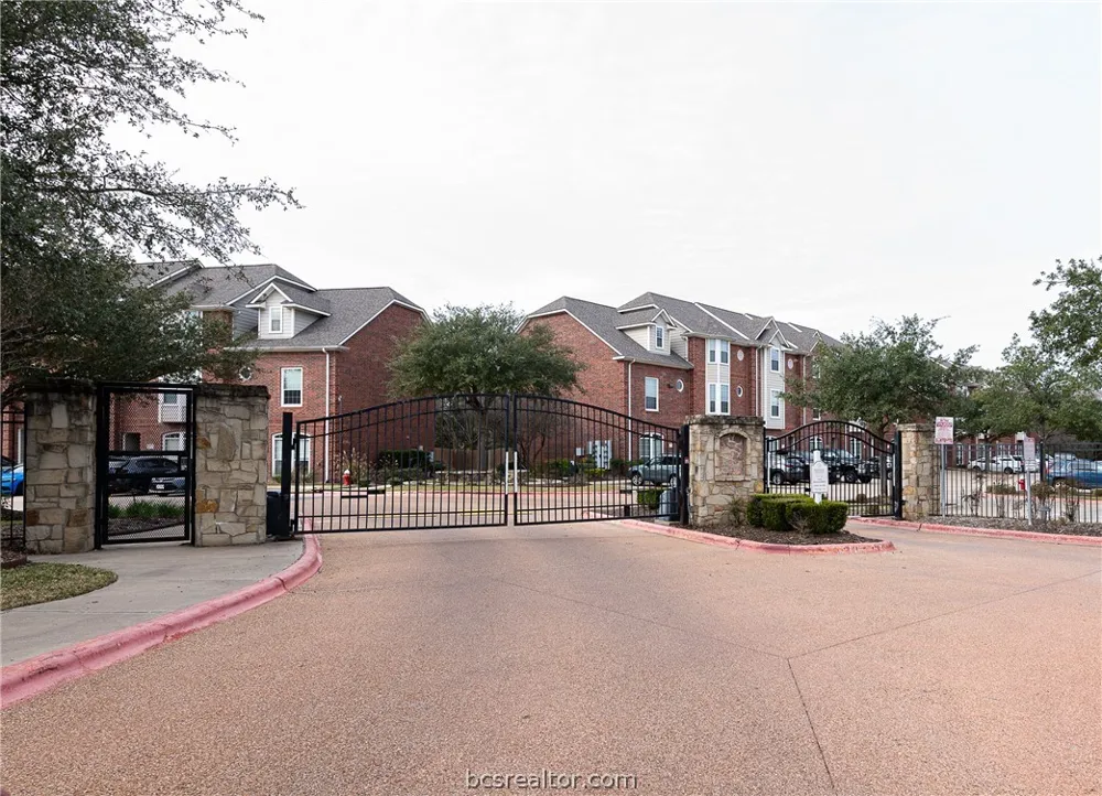 305 Holleman E #805 College Station, TX 77840