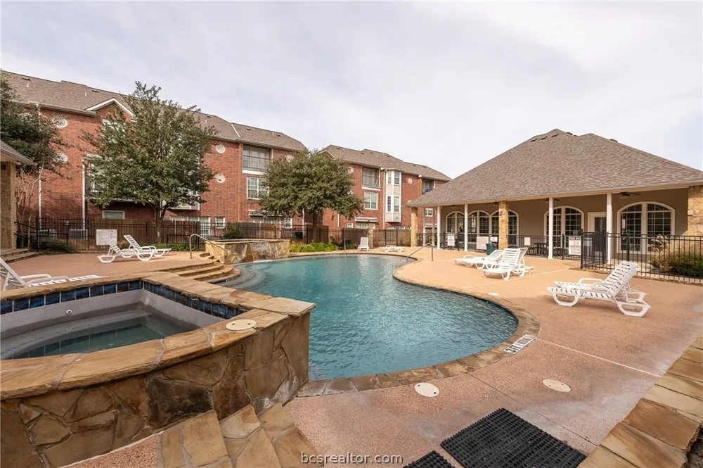 305 Holleman E #805 College Station, TX 77840