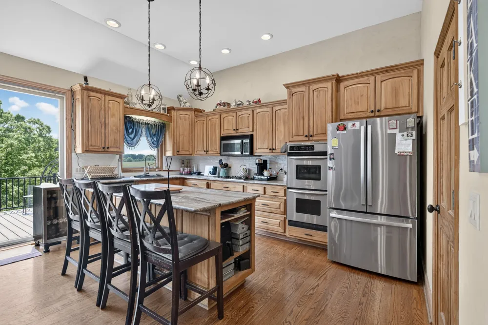663 Lake Haven Dr Tullahoma, TN 37388