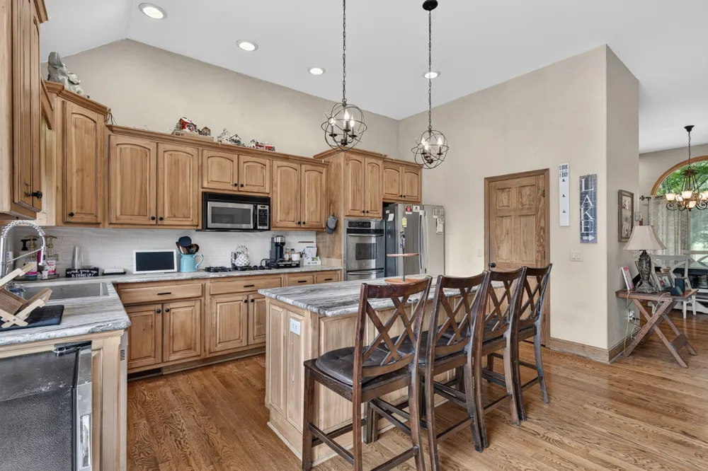 663 Lake Haven Dr Tullahoma, TN 37388