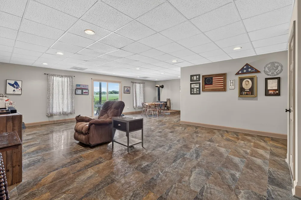 663 Lake Haven Dr Tullahoma, TN 37388