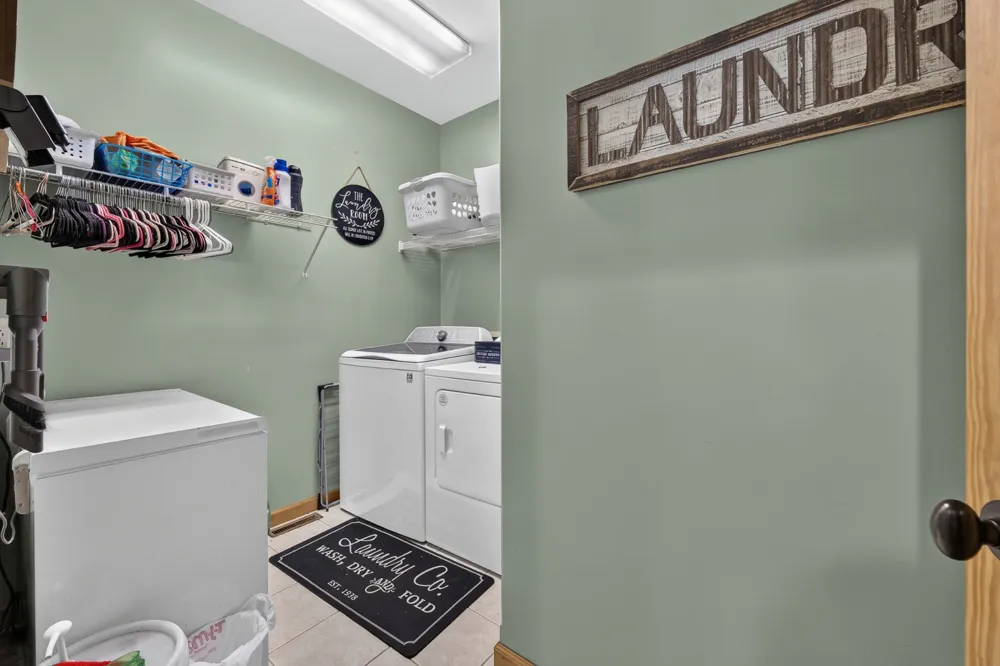 663 Lake Haven Dr Tullahoma, TN 37388