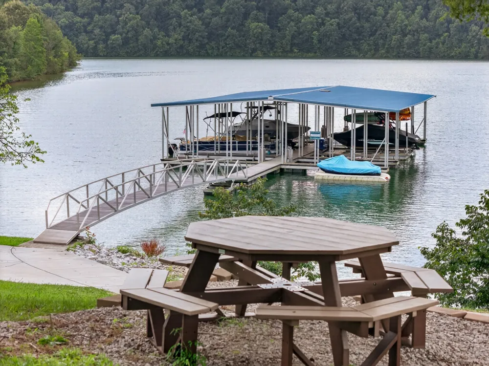 663 Lake Haven Dr Tullahoma, TN 37388