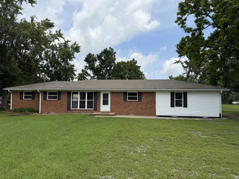 1009 Due West Cir