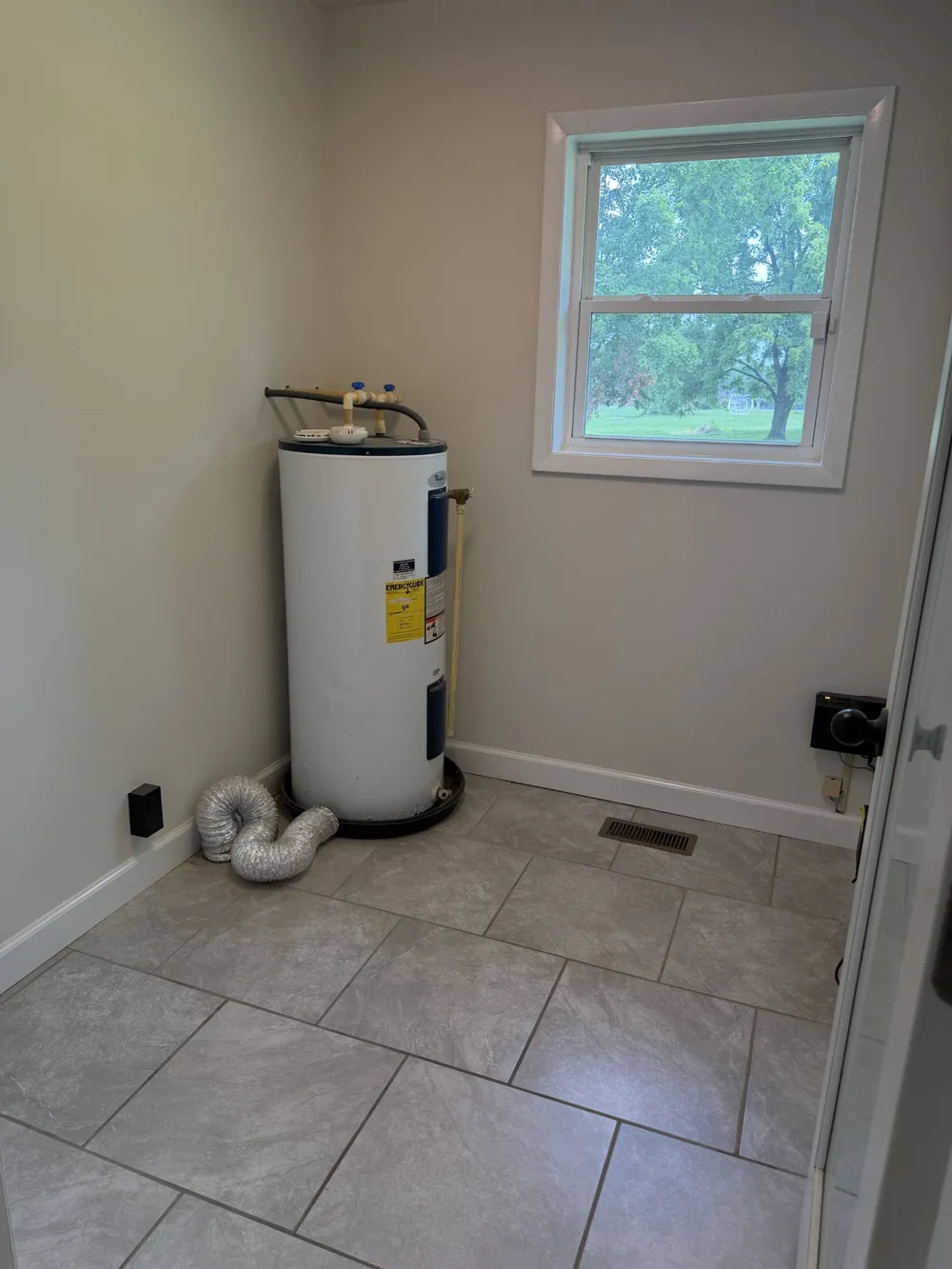 1009 Due West Cir Lafayette, TN 37083