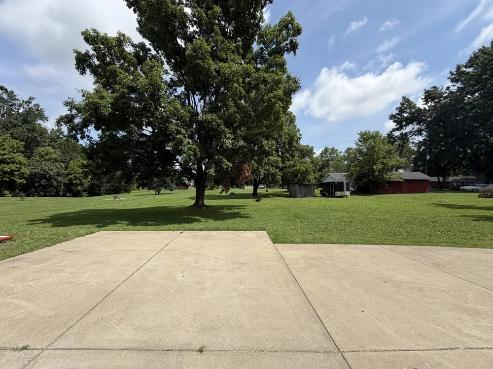 1009 Due West Cir Lafayette, TN 37083