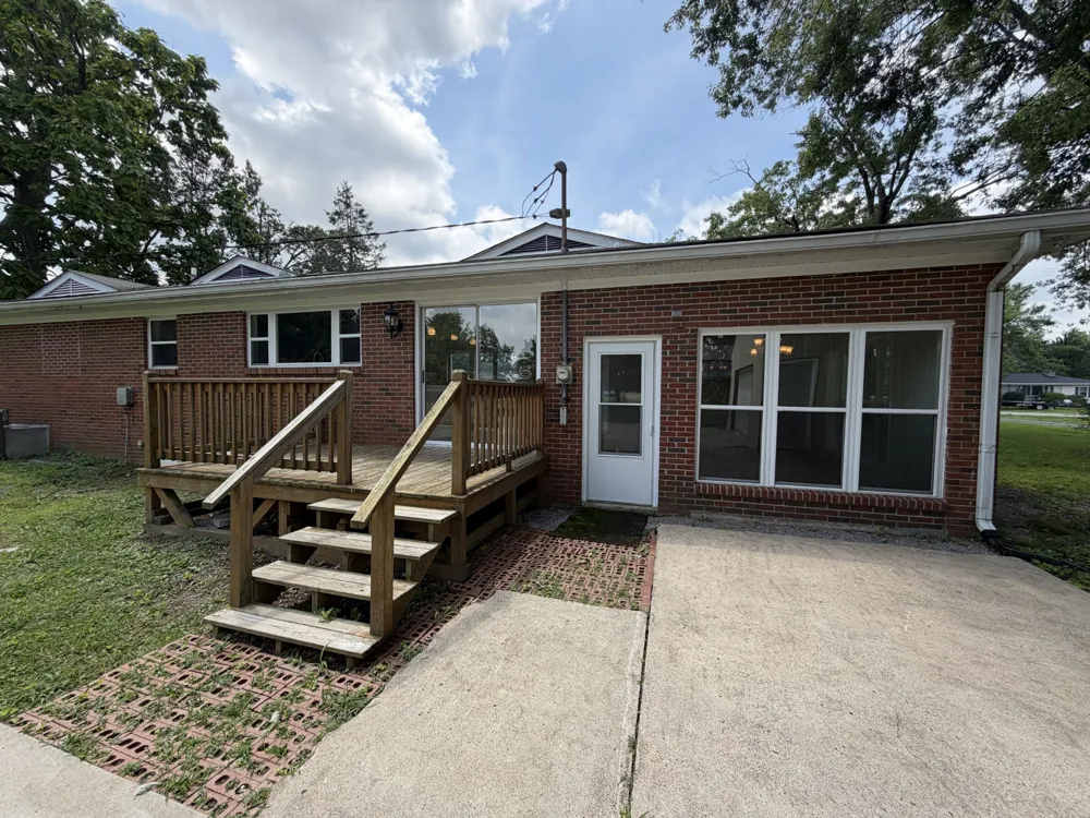 1009 Due West Cir Lafayette, TN 37083