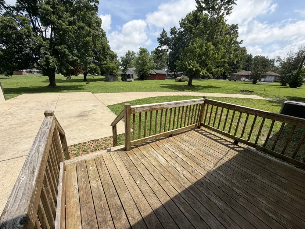 1009 Due West Cir Lafayette, TN 37083