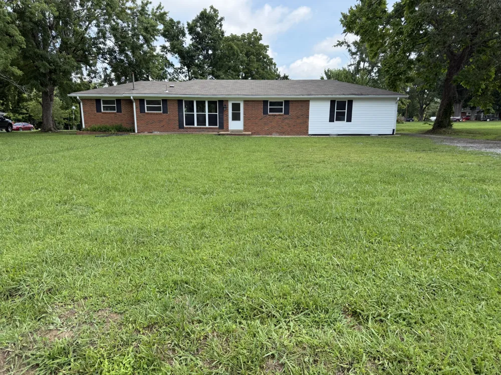 1009 Due West Cir Lafayette, TN 37083