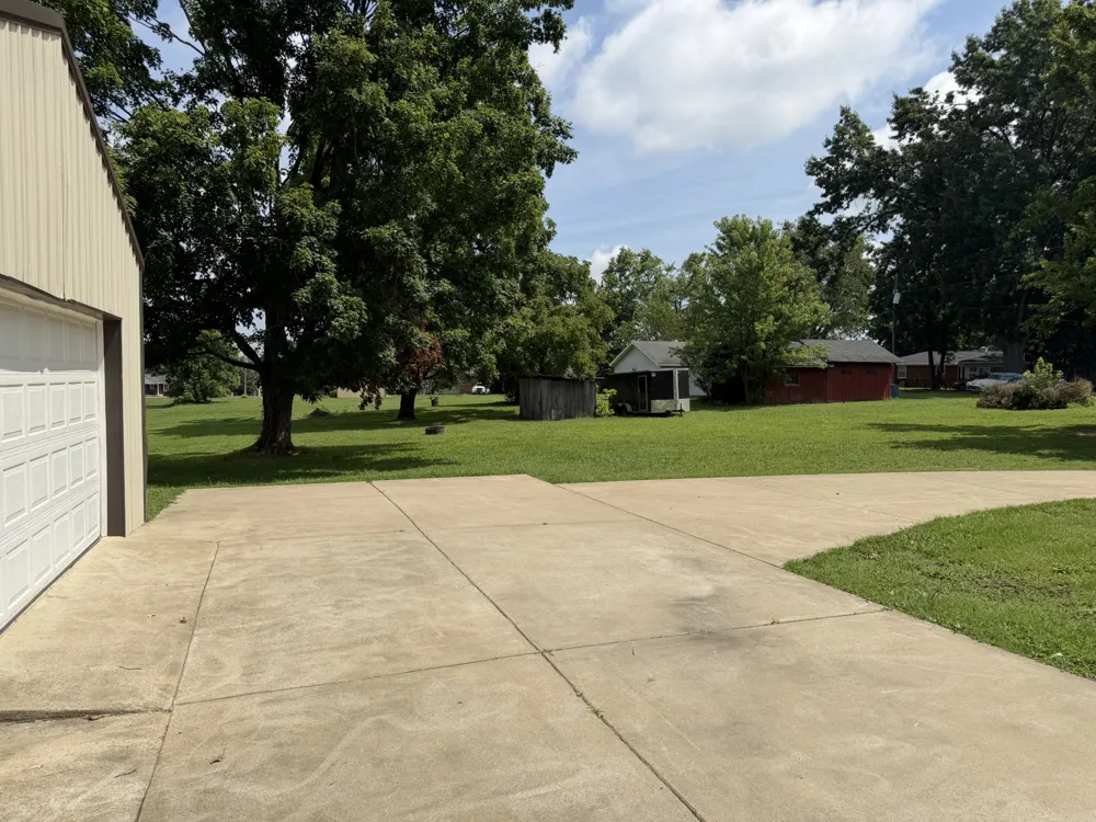 1009 Due West Cir Lafayette, TN 37083