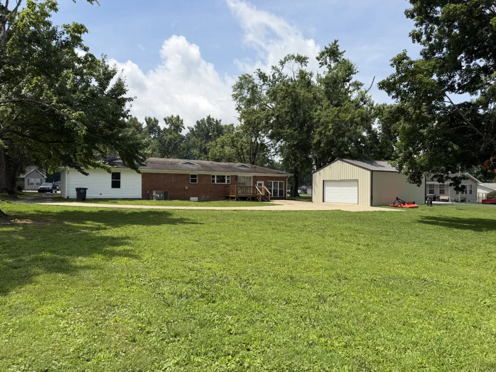 1009 Due West Cir Lafayette, TN 37083