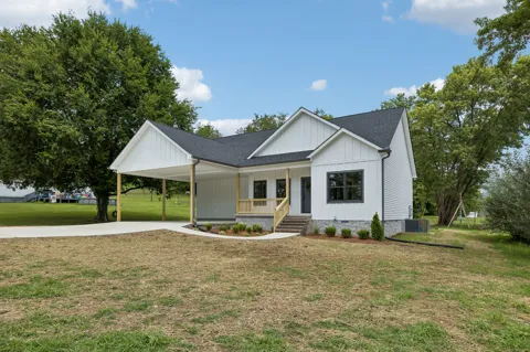 295 Meadow Dr