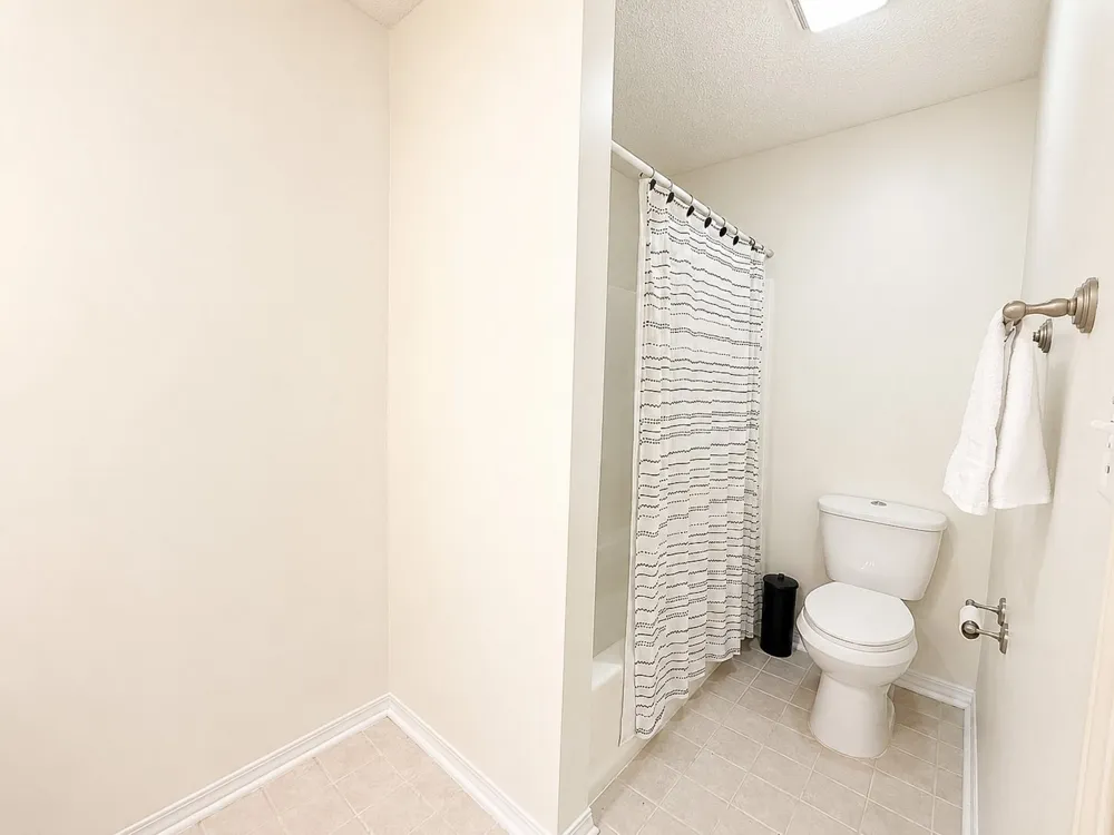 133 Oak Hill Dr E Florence, AL 35633