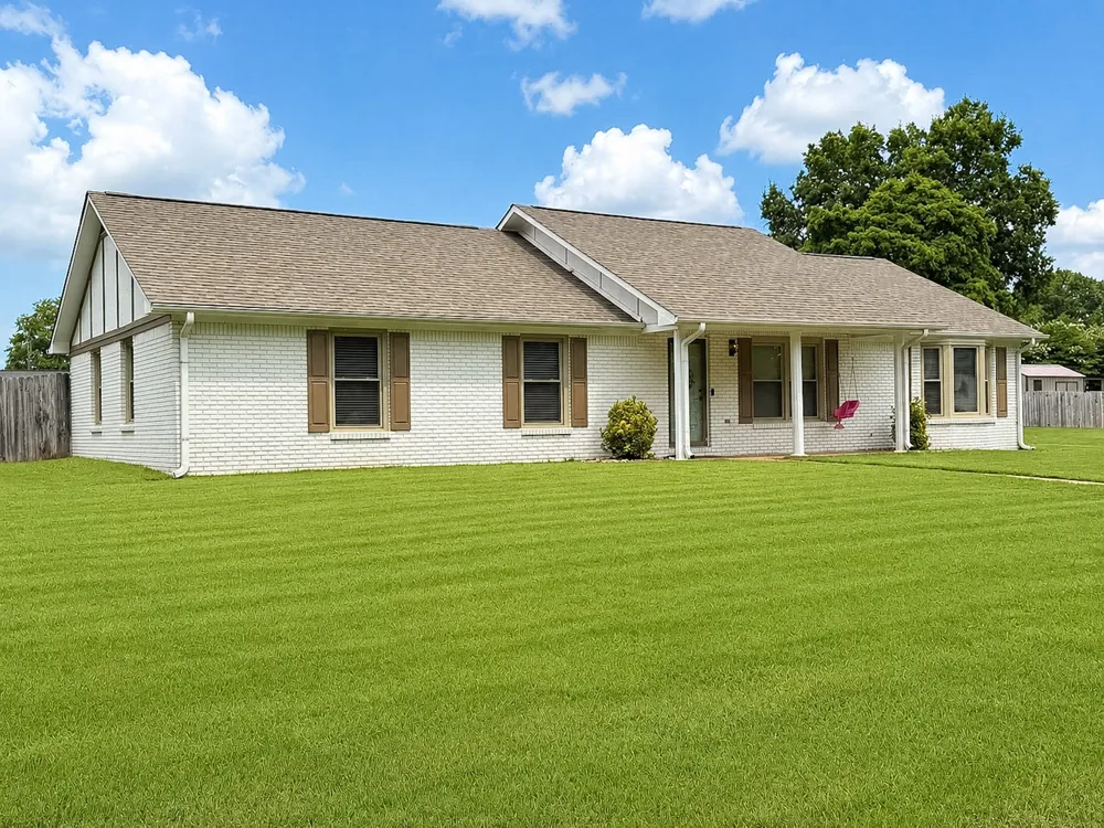 133 Oak Hill Dr E Florence, AL 35633