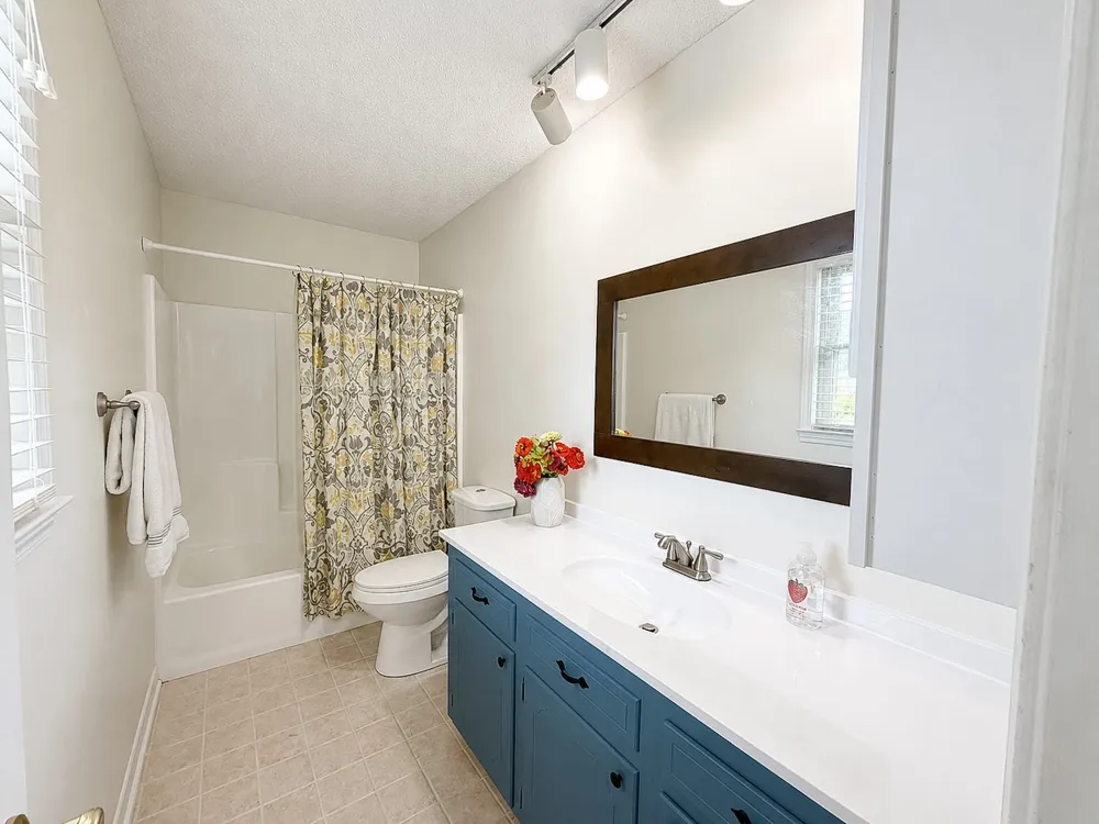 133 Oak Hill Dr E Florence, AL 35633
