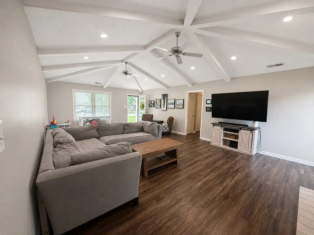 133 Oak Hill Dr E Florence, AL 35633