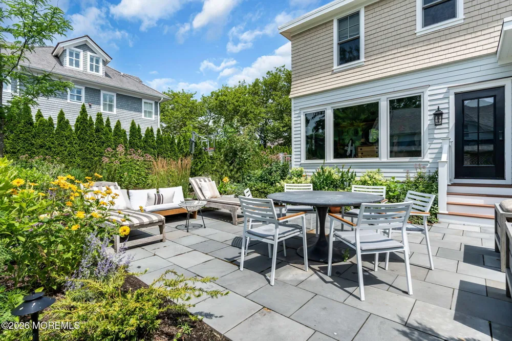 207209 Newark Avenue Spring Lake, NJ 07762