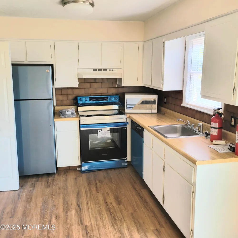 14 Primrose Lane #D Jackson, NJ 08527