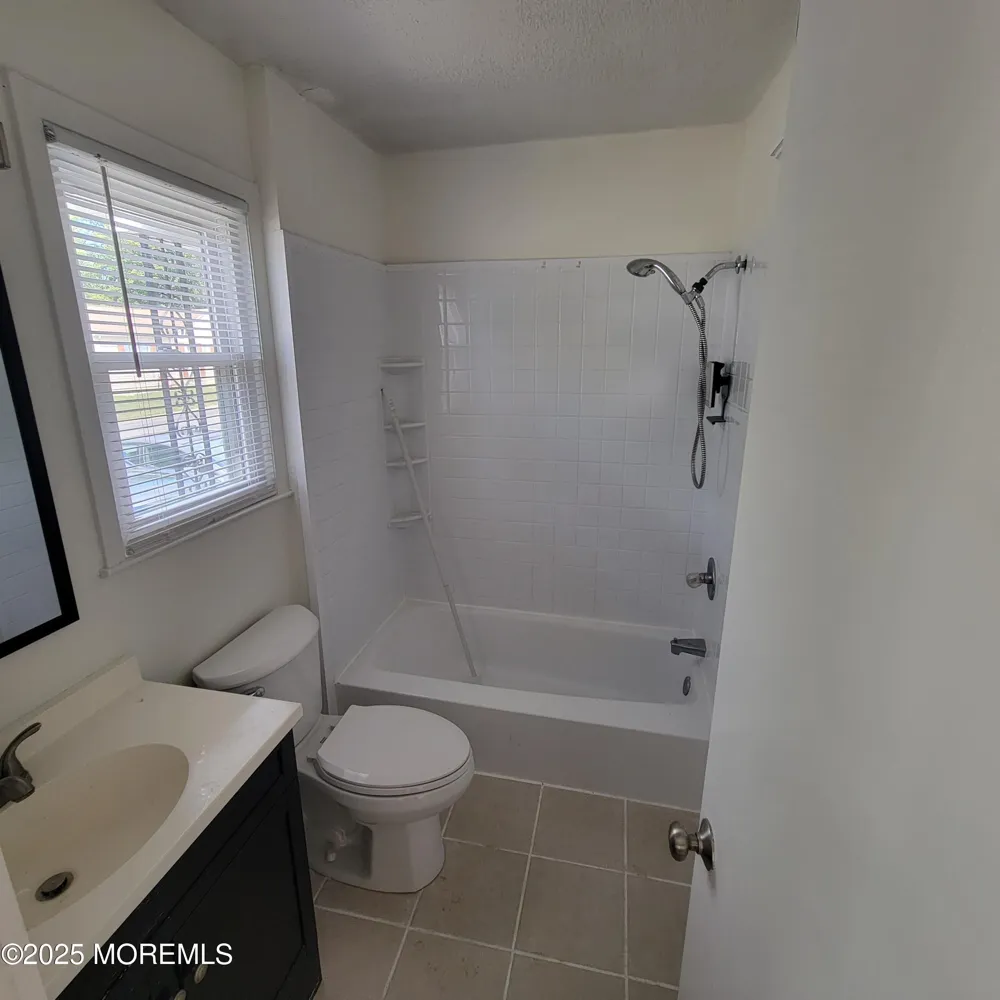 14 Primrose Lane #D Jackson, NJ 08527