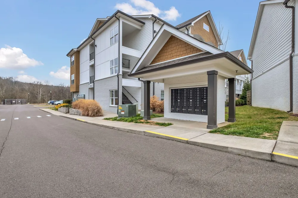 934 Governors Ct #208 Antioch, TN 37013