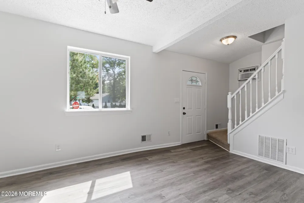 73 Oak Street Keansburg, NJ 07734