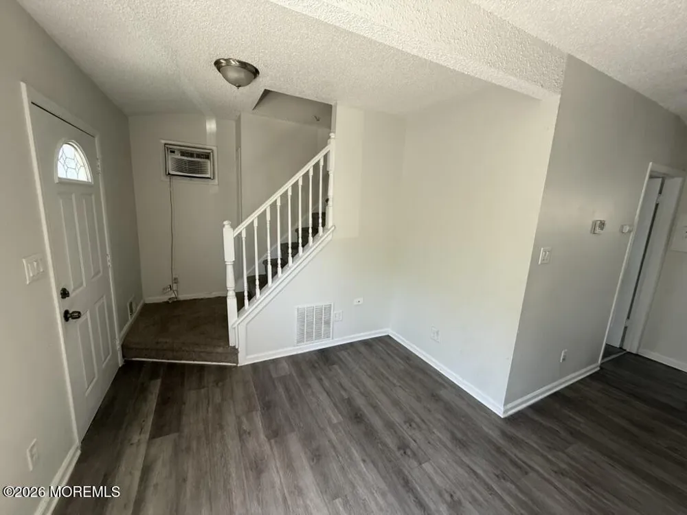 73 Oak Street Keansburg, NJ 07734