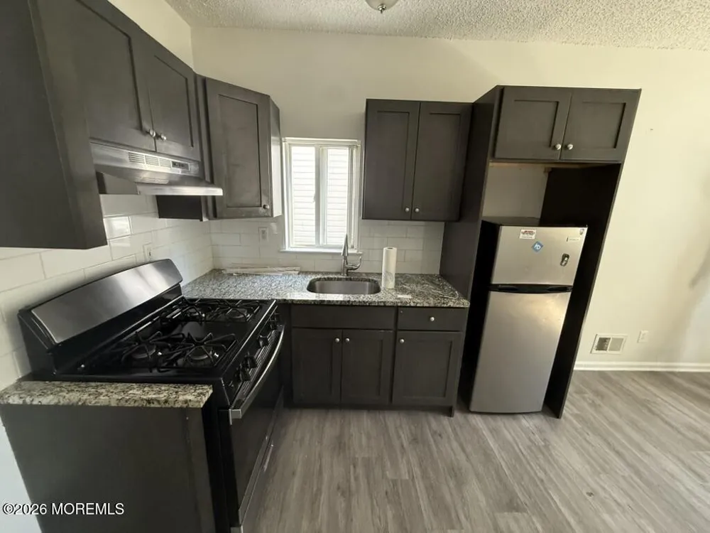 73 Oak Street Keansburg, NJ 07734