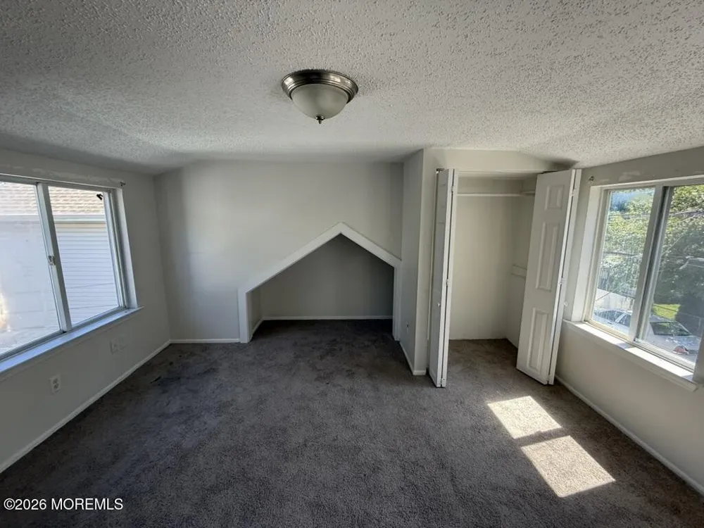 73 Oak Street Keansburg, NJ 07734
