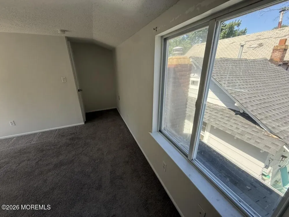 73 Oak Street Keansburg, NJ 07734