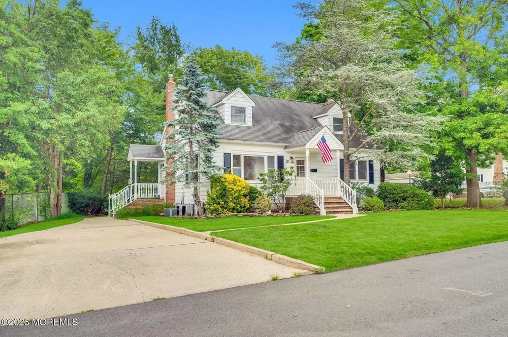 21 Park Avenue Hazlet, NJ 07730