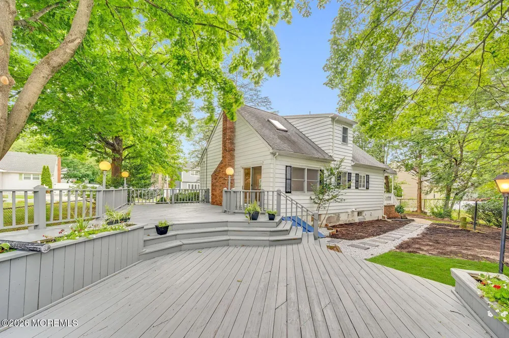 21 Park Avenue Hazlet, NJ 07730
