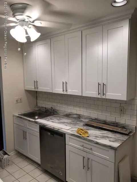 171 Amberly Drive #H Manalapan, NJ 07726