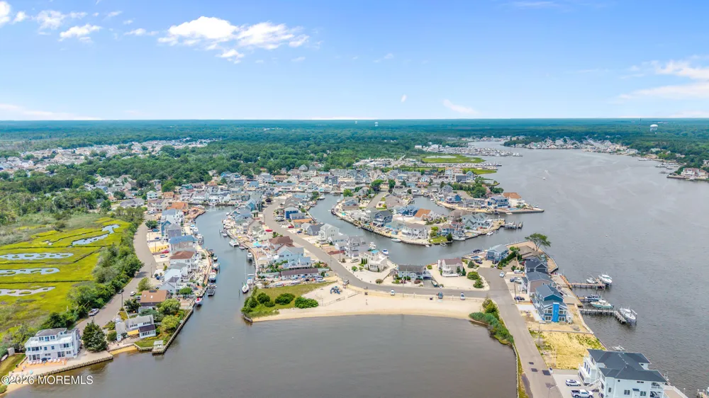964 Seagull Drive Lanoka Harbor, NJ 08734