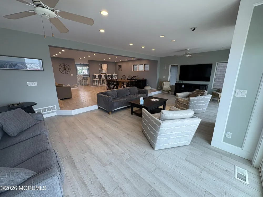 3608 Ocean Terrace Lavallette, NJ 08735