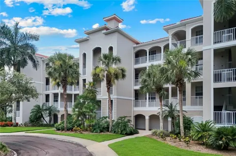 4864 Hampshire Court #203