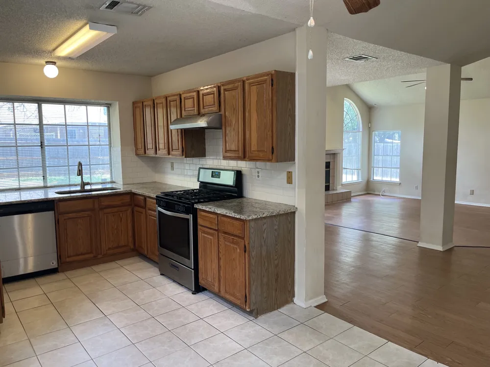 1013 Forest Trail Cedar Park, TX 78613