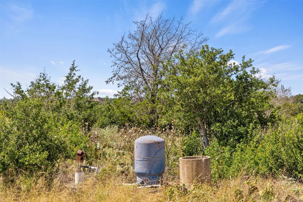135 River View Drive Johnson City, TX 78636