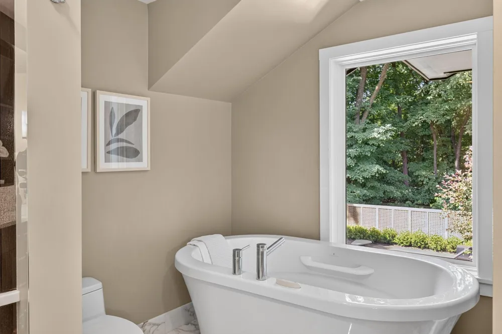20895 Spencer Lane Shorewood, MN 55331