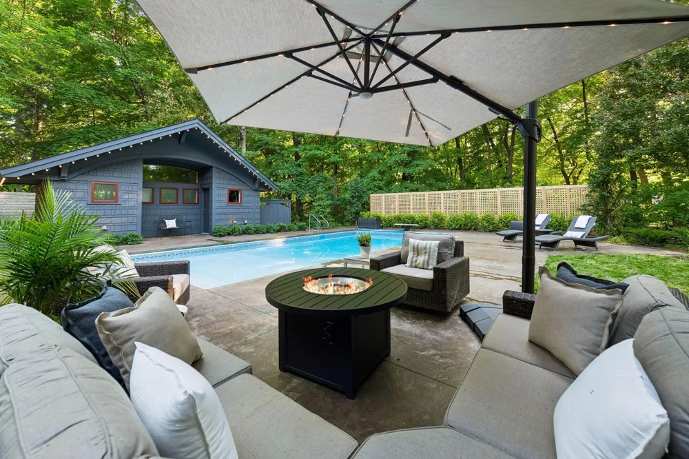 20895 Spencer Lane Shorewood, MN 55331