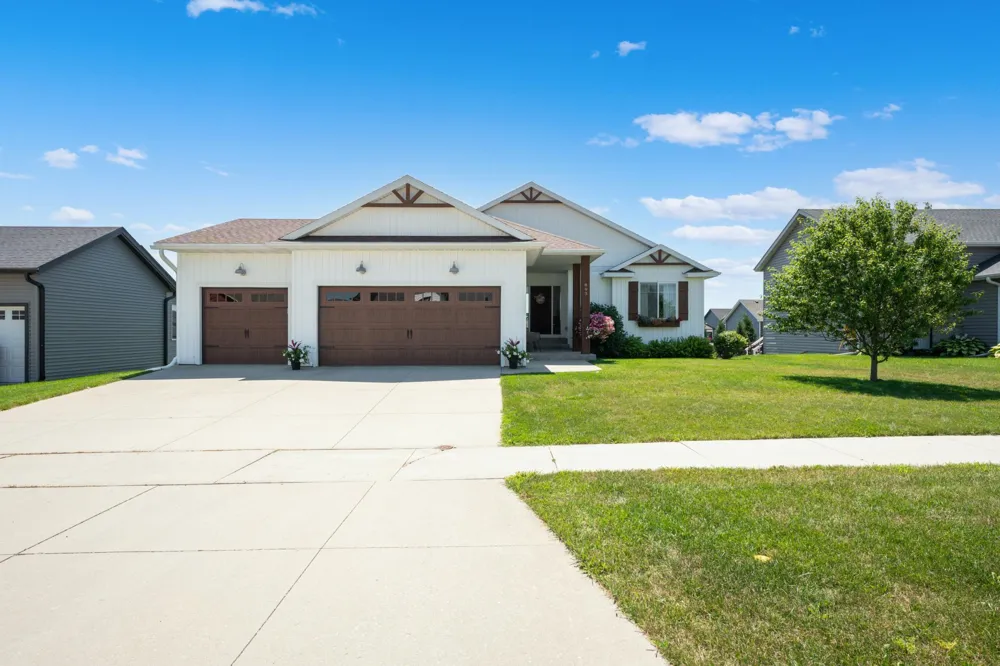 893 Towne Drive NE Byron, MN 55920